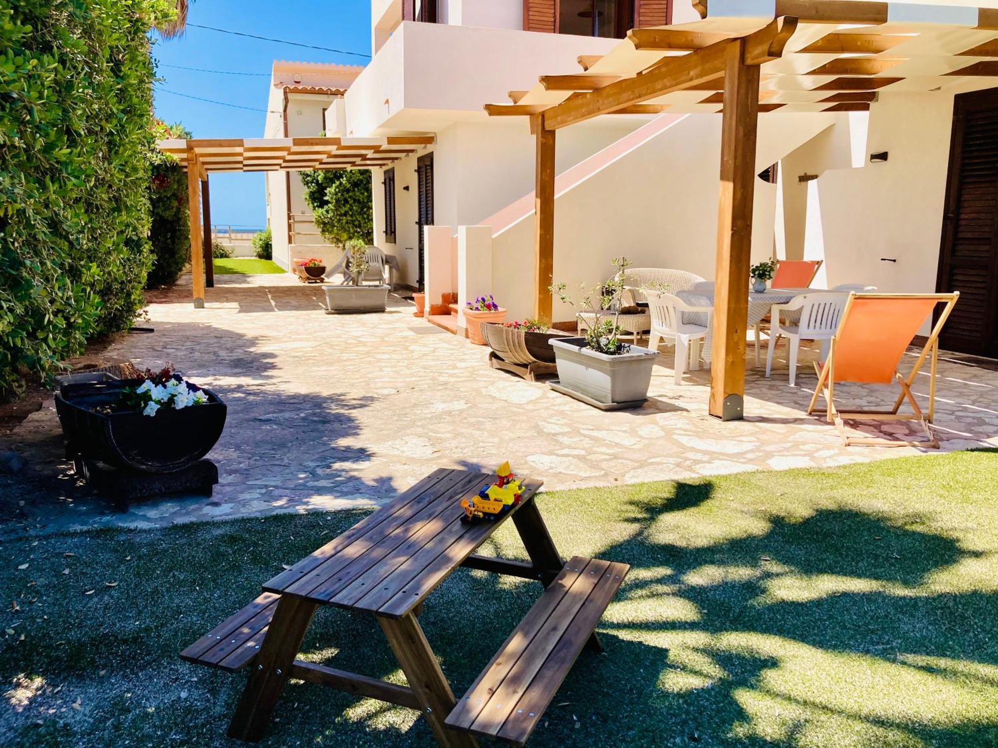 Posidonia Apartments マルサラ エクステリア 写真